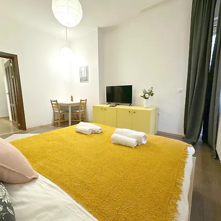Aurora Abode - Center 1 Bdr Fast Wi-fi Apartamento *