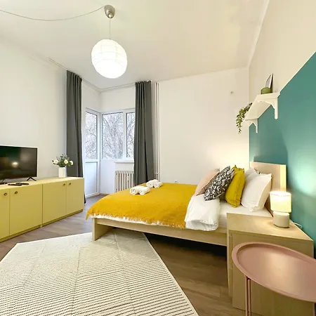 Aurora Abode - Center 1 Bdr Fast Wi-fi * Sofya