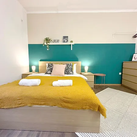 Daire Aurora Abode - Center 1 Bdr Fast Wi-fi Sofya