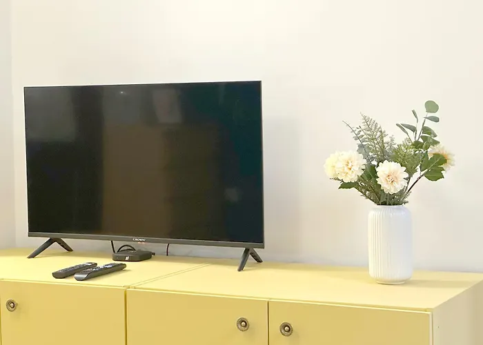 Aurora Abode - Center 1 Bdr Fast Wi-fi דירה *