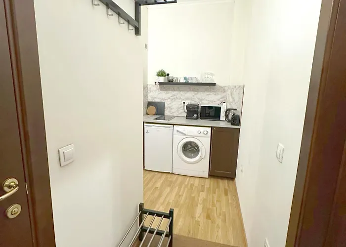 Апартамент Aurora Abode - Center 1 Bdr Fast Wi-fi София