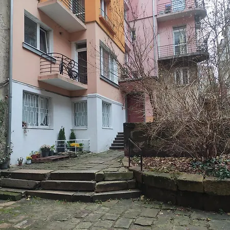 Aurora Abode - Center 1 Bdr Fast Wi-fi